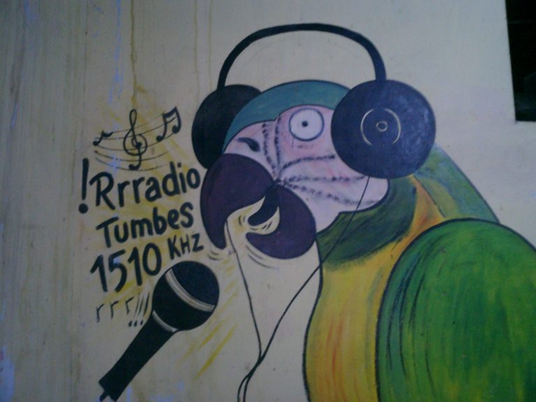 [Radio] Desafíos para la radio local peruana